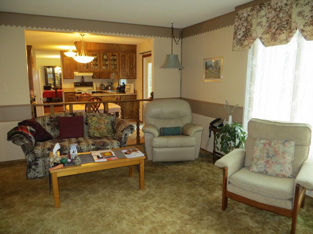 Wild Rose Bed & Breakfast Saskatoon Luaran gambar